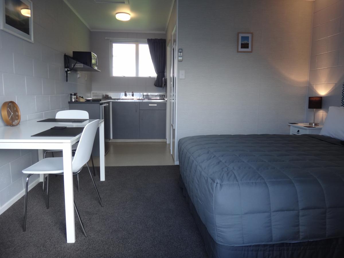 Amble In Motel Stratford Bagian luar foto